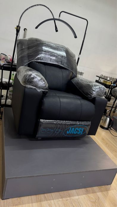 Реклайнер с подиумом