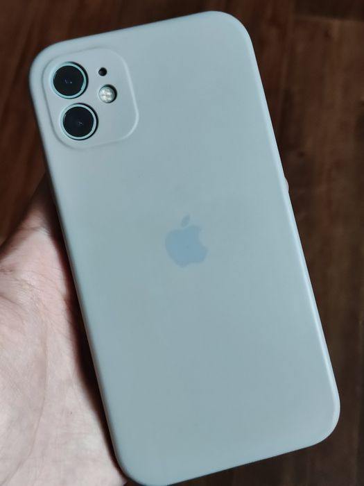 iPhone 11 на 128гб