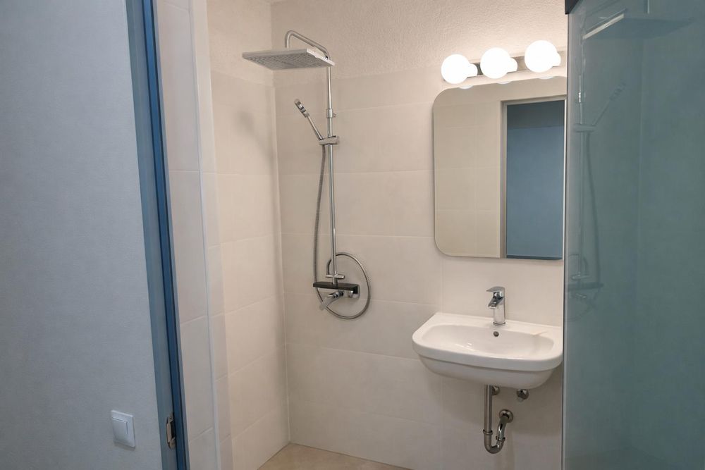 Двустаен апартамент под наем в ж.к. Кръстова вада, 2218710