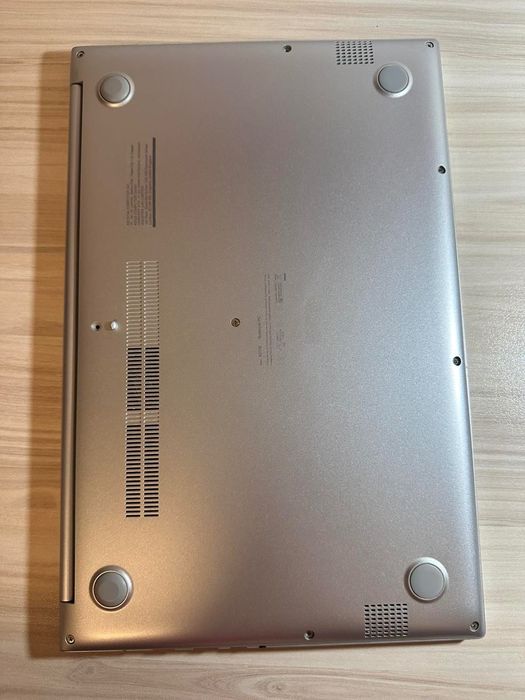 Лаптоп ASUS VivoBook 15-i5 16GB RAM /512GB SSD