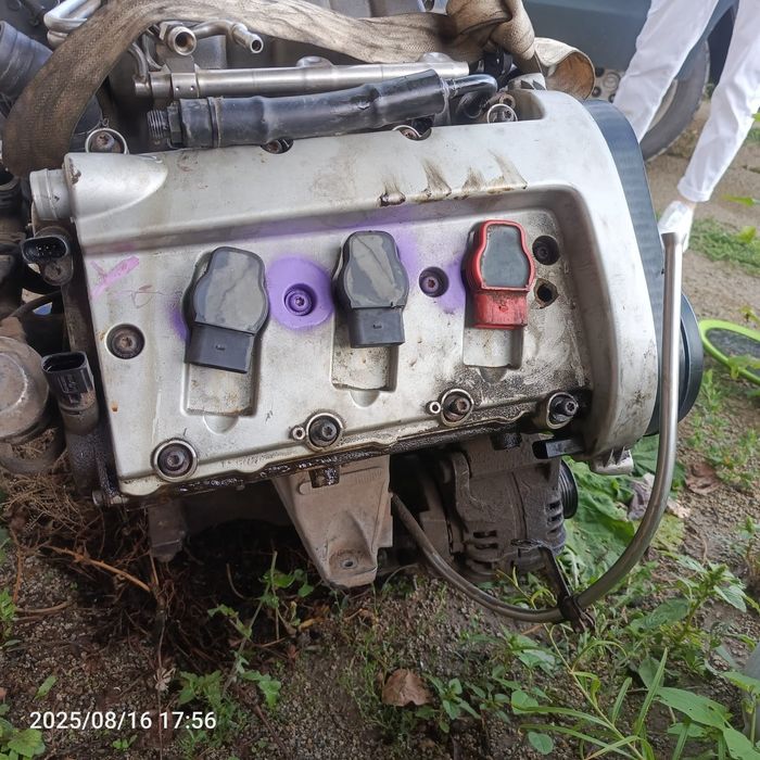 Двигатель Ауди а6 с5 
3 л . Был расход масла