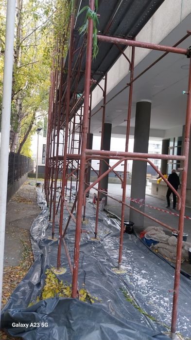 Închiriez schelă metalică