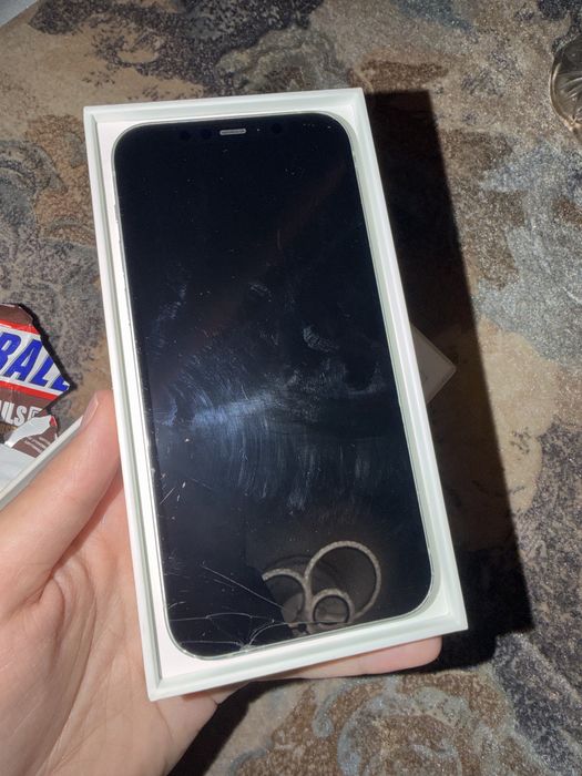 Продается iPhone 12 128гб голубой цвет
