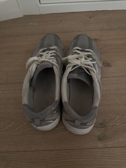 продам new balance кроссовки