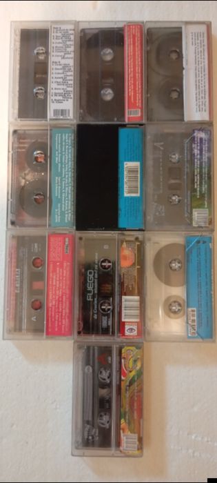 Vand loturi casete audio si cd uri cu manele populara dance