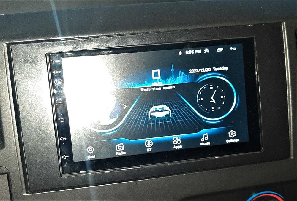 Стерео уредба за кола + GPS + камера за задно виждане