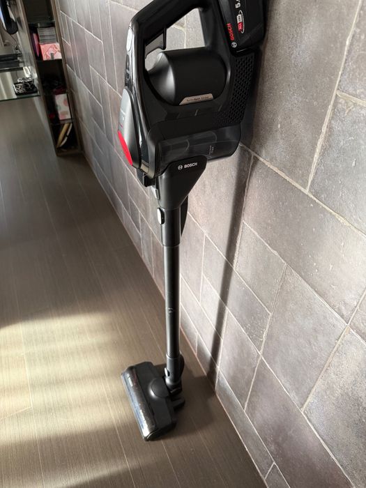 Електрическа  прахосмукачка BOSH