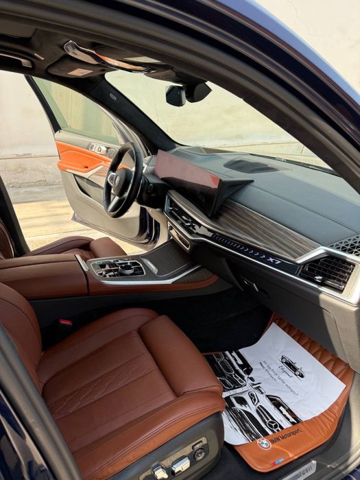 Продаю свою bmw x7 40i