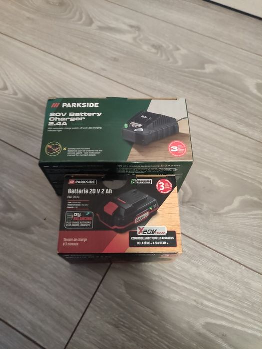 Set baterie 20 v 2 ah plus incarcator 2,4 ah Parkside