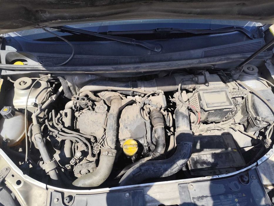 Dacia Logan 1.5DCI - 90к.с  - 2015г. на части