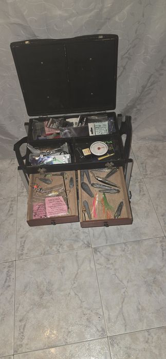 Въдици и принадлежности