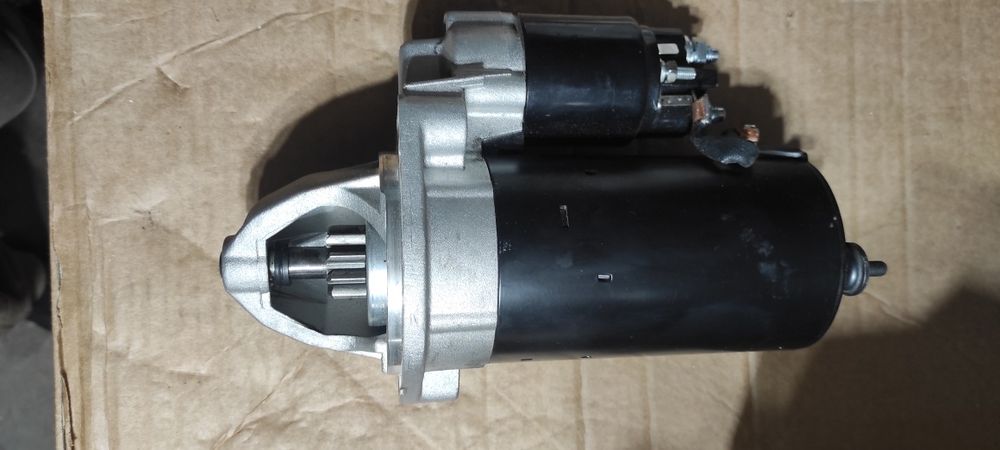 Стартер за Мерцедес E clas ML R clas Vito 
2.9/3.2 CDI