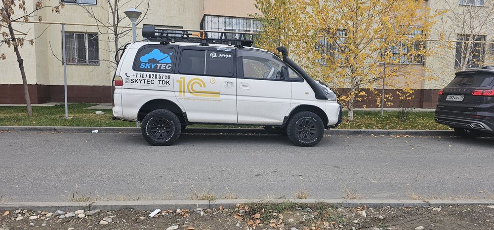 Продам автомобиль Delica
