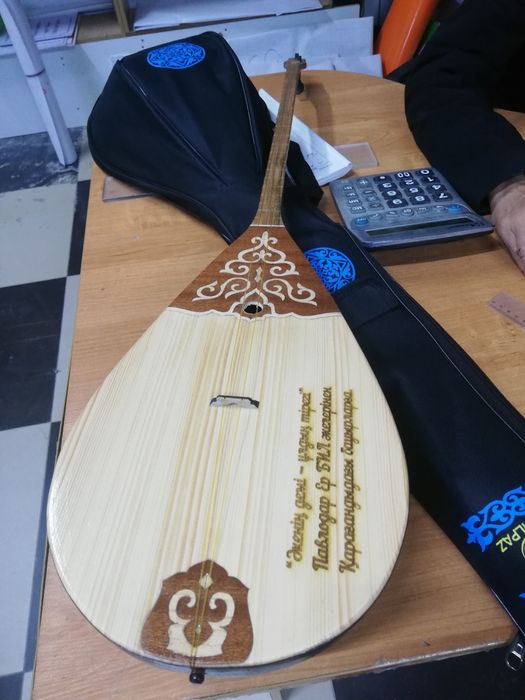 Домбыра 38, 44, 46, 48 доставка тегін