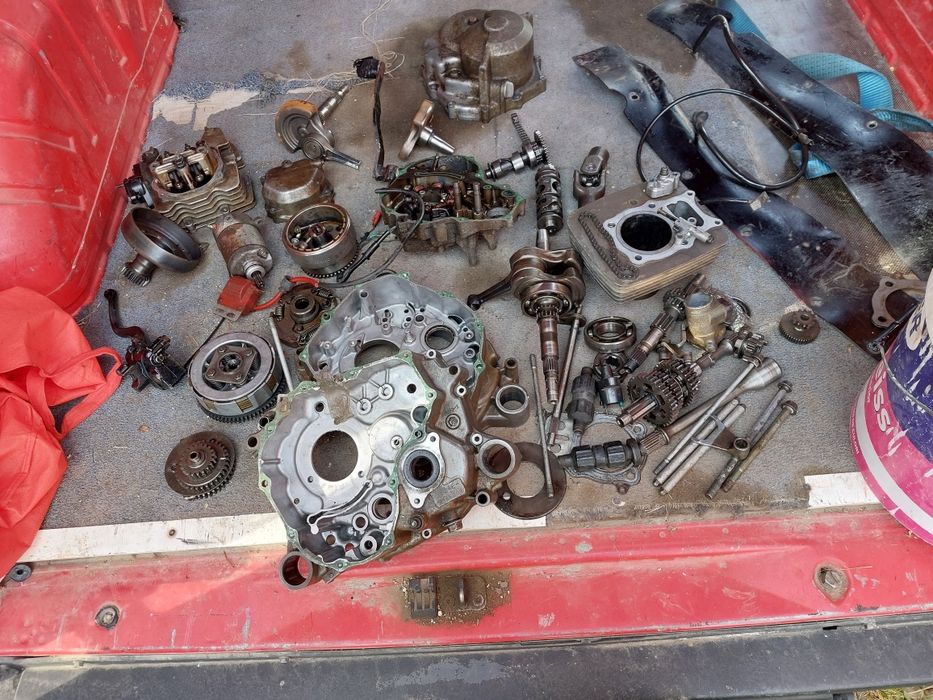 Vând Piese  atv honda trx 400 cm.  250 cm