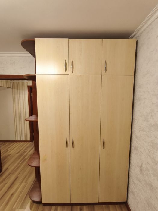 Шкаф для одежды.