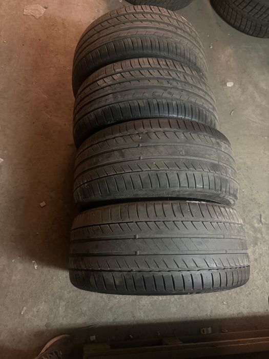 Гумите 275/35/19