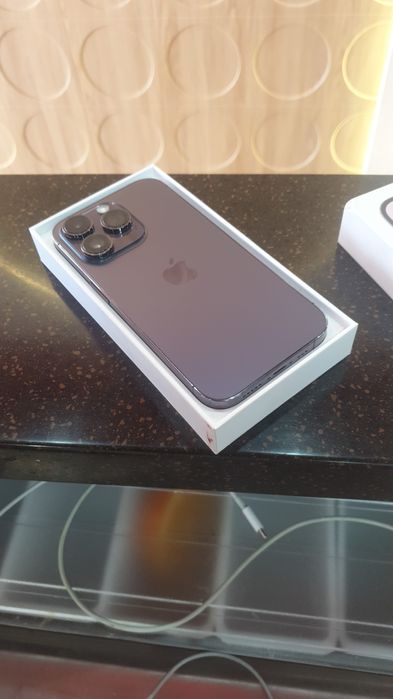 продам iphone 14 pro