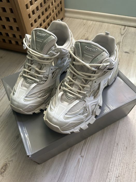 balenciaga track 2-43