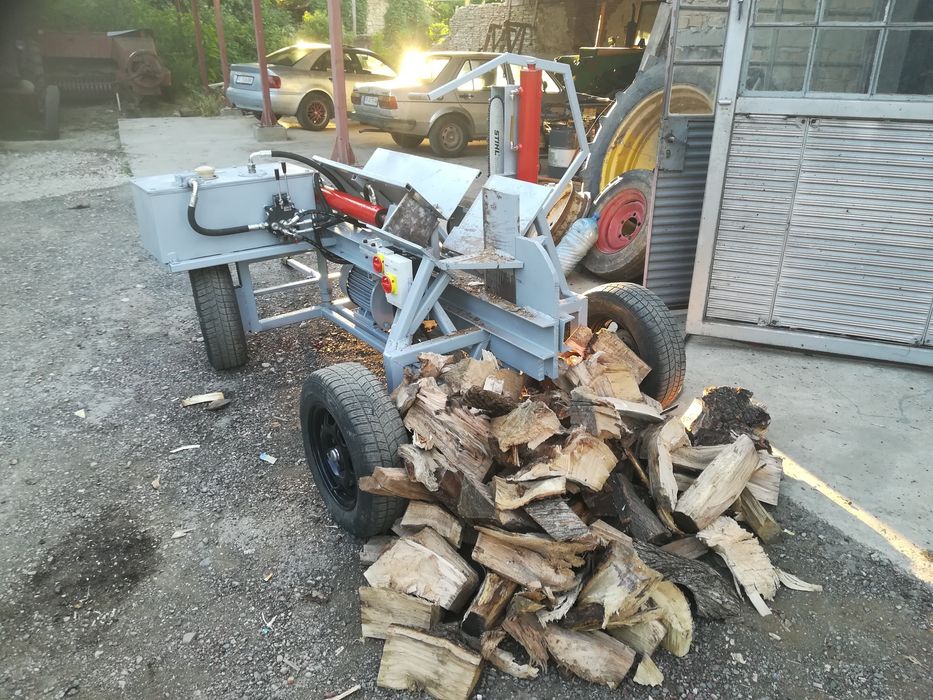 Цепачка и резачка за дърва