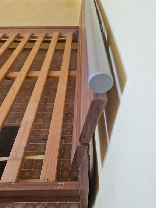 Легло 200 х 140 см с подматрачна рамка