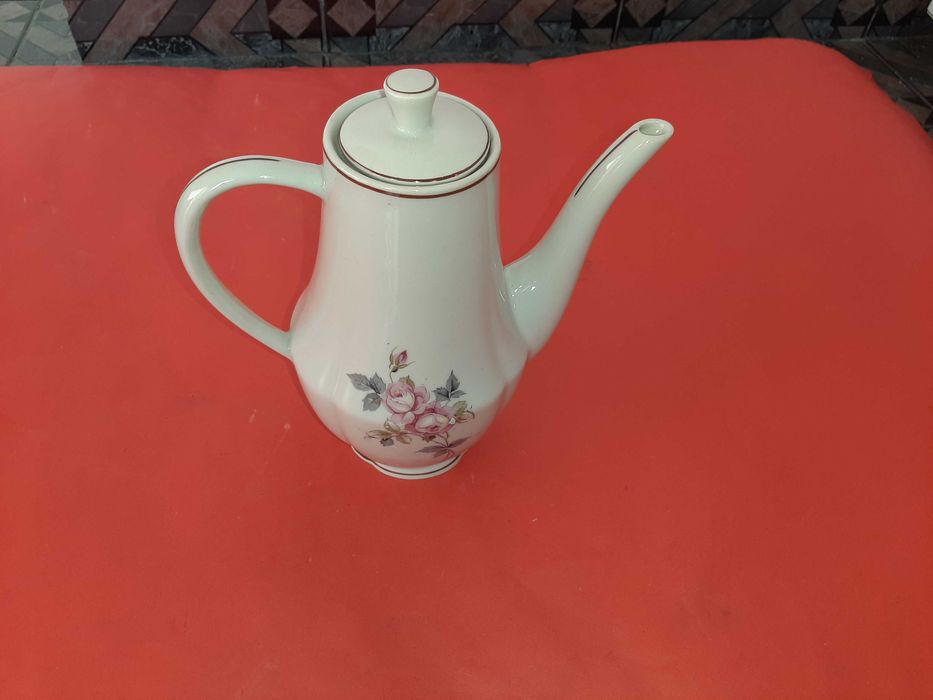 Колекционерски Стар Качествен Български Порцелан от 50/60/70-те