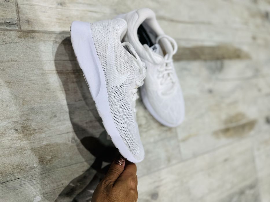 Дамски маратонки Nike 38