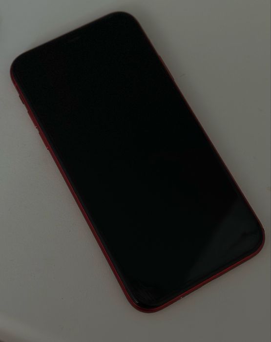 Продам Iphone 11