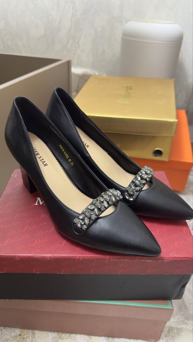 Туфли на каблуке