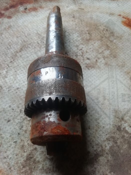 Продам сверлильный патрон.