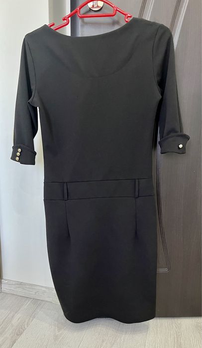 Елегантна рокля