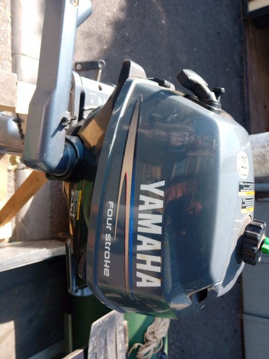 Barca Kolibri 300 D cu Motor Yamaha 4 timpi, 2.5 cp