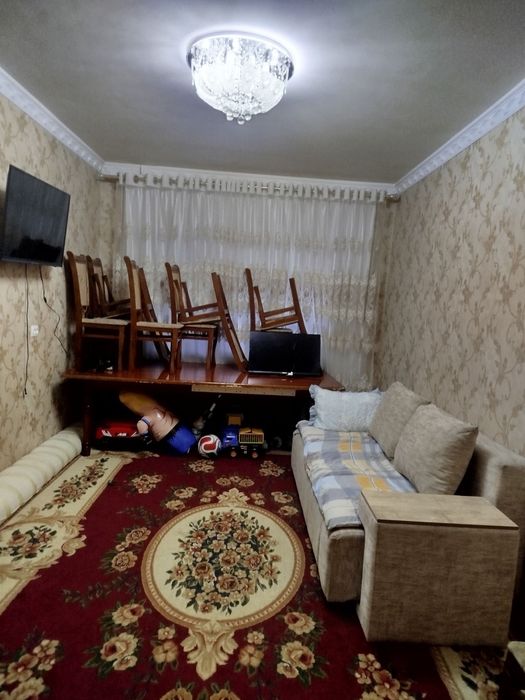 Olmazor tumanidan 3 xonali uy sotiladi
