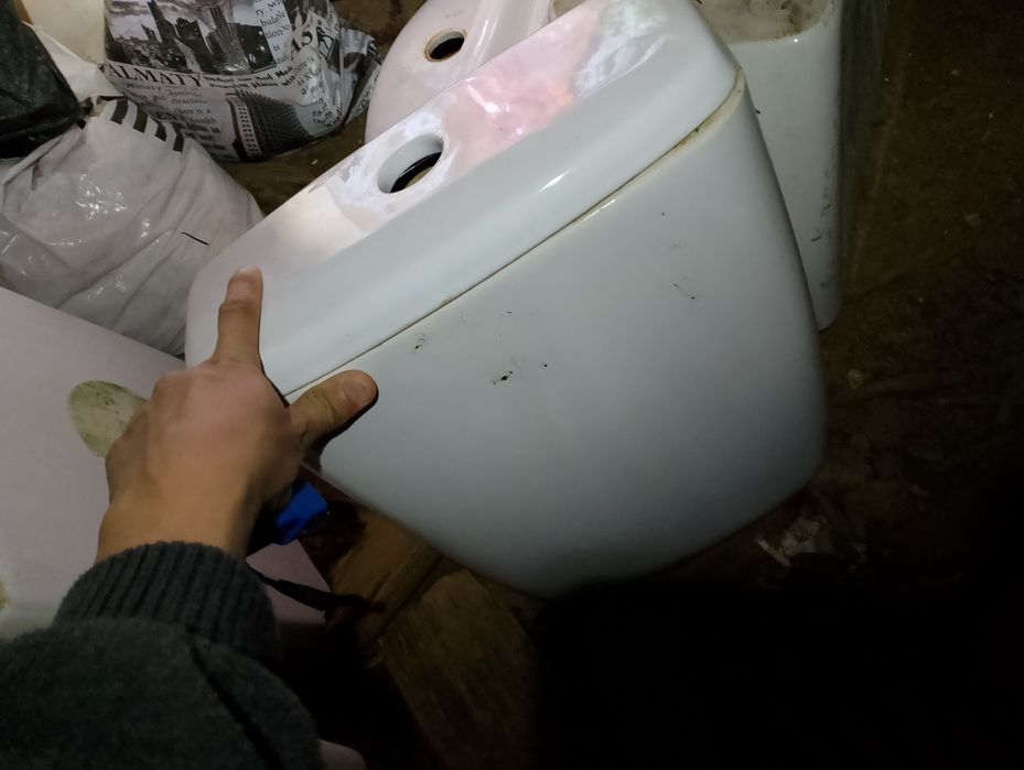 Бочок для унитаза