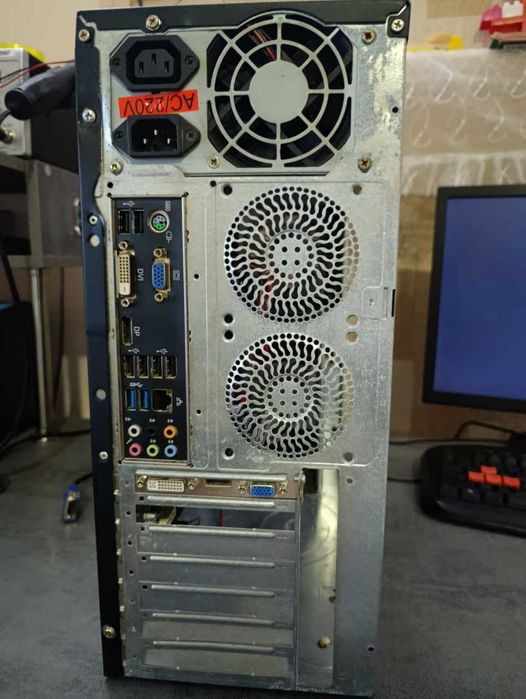 Супер бюджет ўртача компьютер кейси сотилади