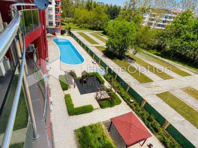 Продава – двустаен апартамент с гледка към морето в Слънчев бряг