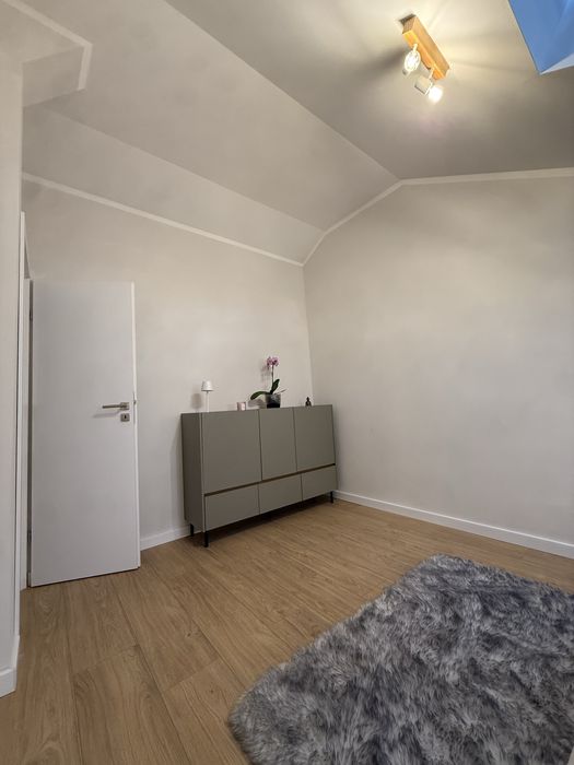 Caut coleg/ă de apartament