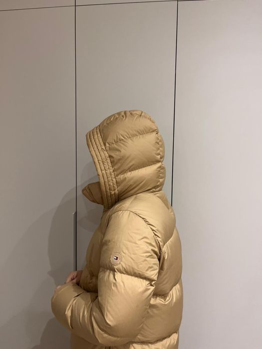 Продам пуховик Tommy Hilfiger