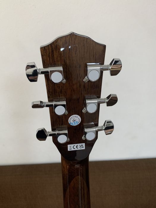 Chitară Fender electro-acustică