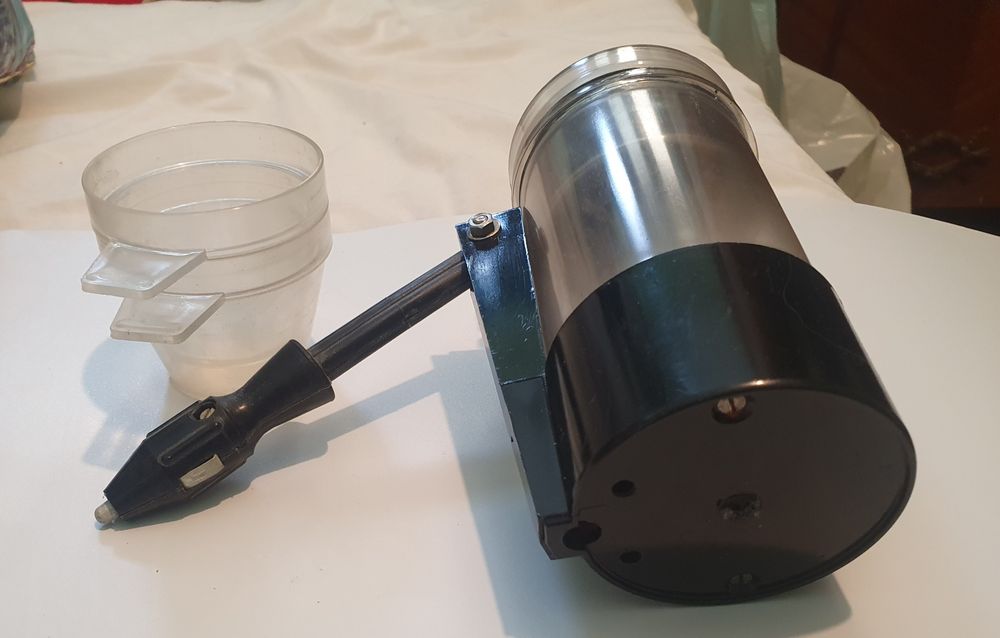 Cana incalzitor auto