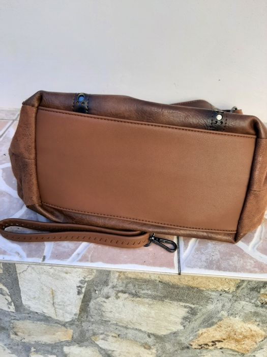 Елегантна дамска чанта