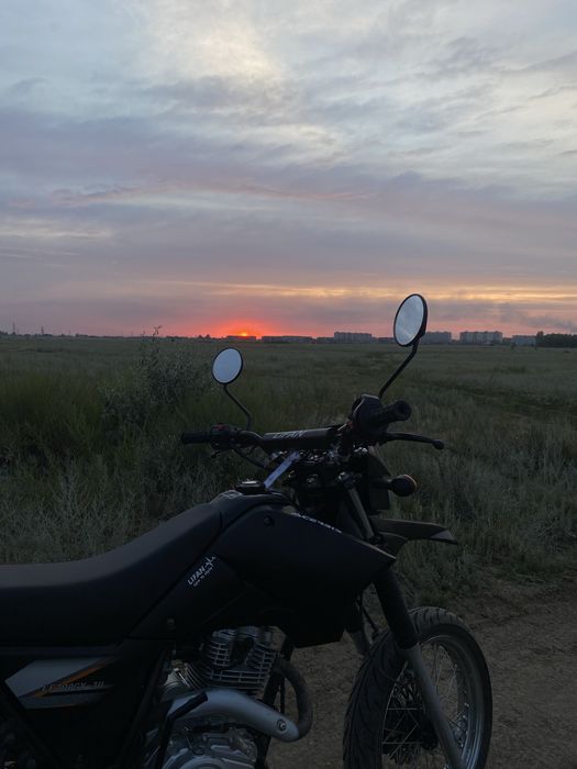 Эндуро мотоцикл.