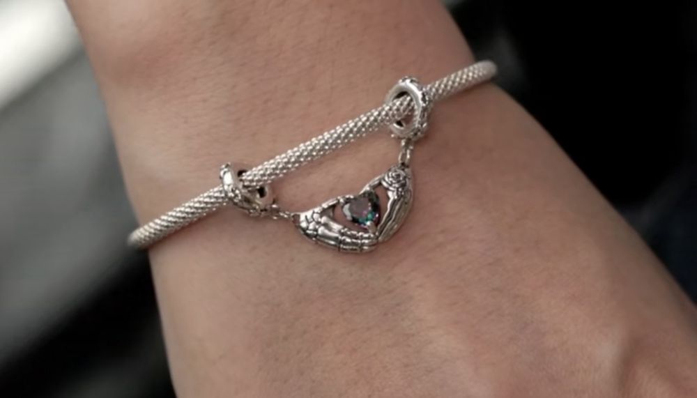 Charm bratara argint 925 stil Pandora claddagh schelet nou cu saculet cadou