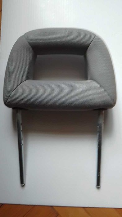 Облегалка за глава на кола