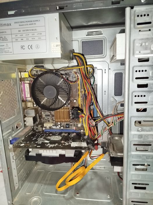 Срочно DDR 2 kompyurter  komplekt sotiladi