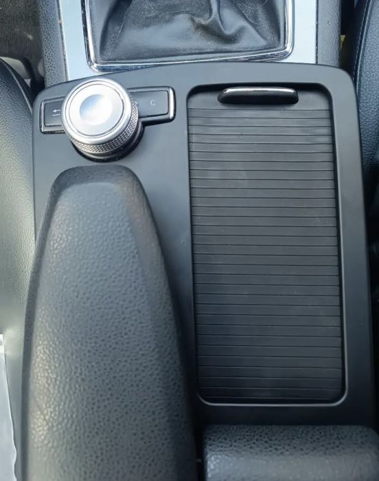 Нови Висококачествени централна конзола и щора Mercedes-benz W204 S204