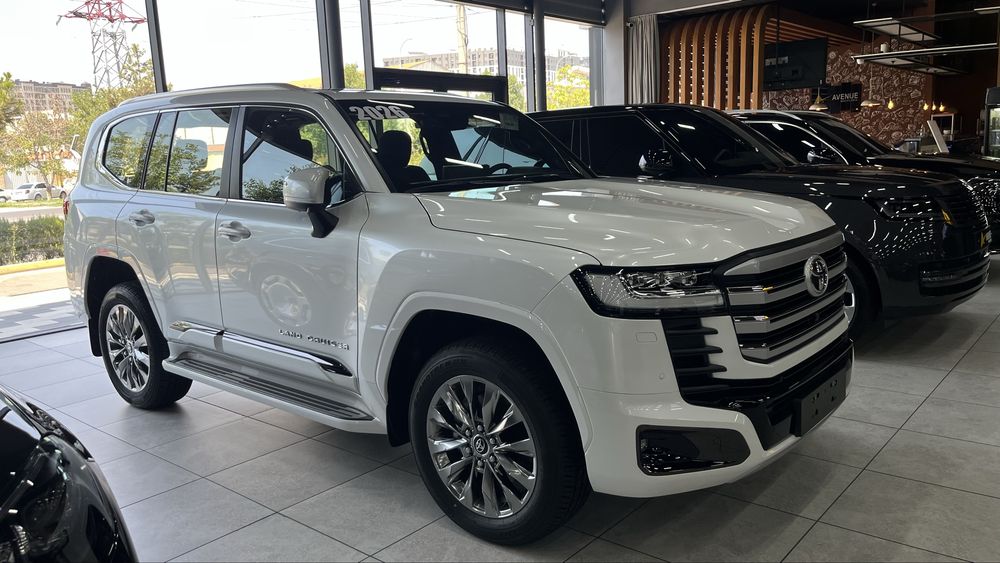 Toyota Land cruiser 300 hybrid 2026