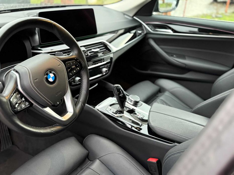 BMW 530d Lci G31 M sport MILD HIBRID / 3.0 biturbo / distronic