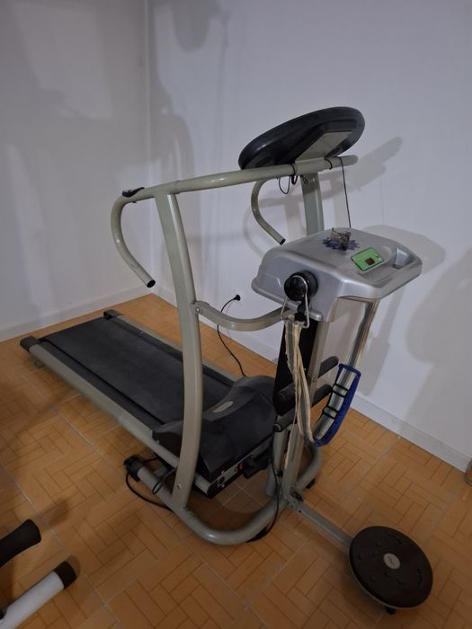 Продам беговую дорожку