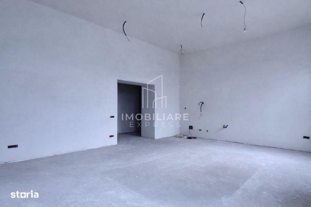Semicentral - Spatiu parter stradal potential Comercial